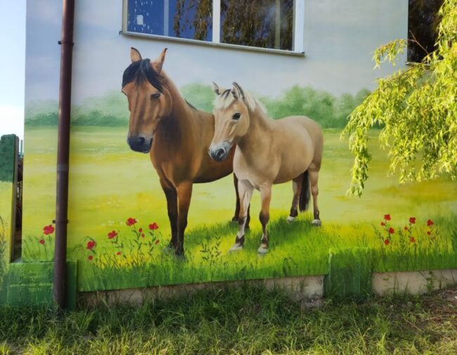 mural z Końmi stadnina koni